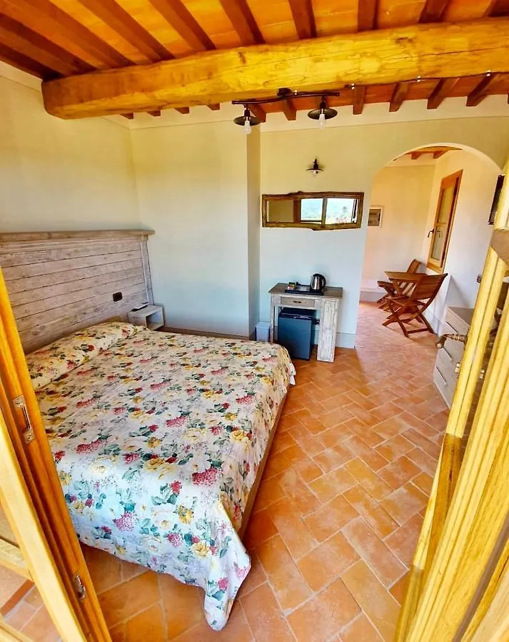 Agriturismo Montefabbrello Magazzini  Bauernhof Magazzini (Tuscany)