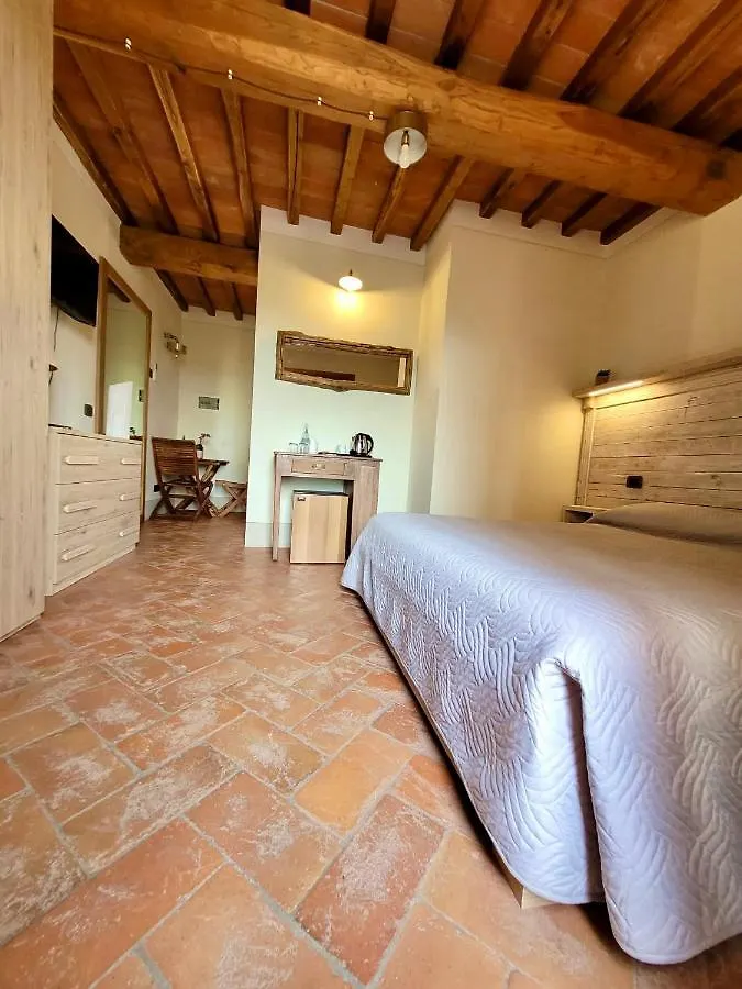 Agriturismo Montefabbrello Magazzini  Bauernhof Magazzini (Tuscany)
